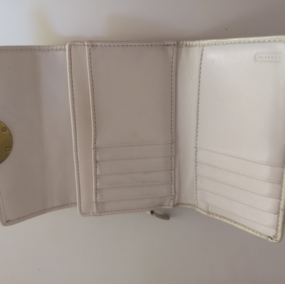 Gently used coach wallet - Picture 6 of 7